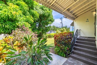 3836 Leahi Ave in Honolulu, HI - Building Photo - Building Photo