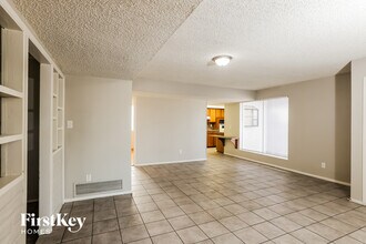 9047 N 36th Dr in Phoenix, AZ - Building Photo - Building Photo