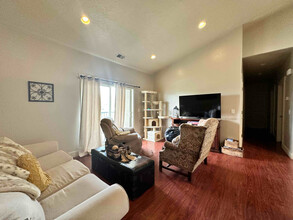 193 W Springview Dr in Saratoga Springs, UT - Building Photo - Building Photo