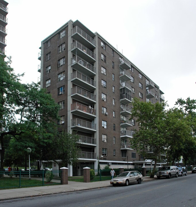 Stephen Crane Elderly Apartments in Newark, NJ - Building Photo