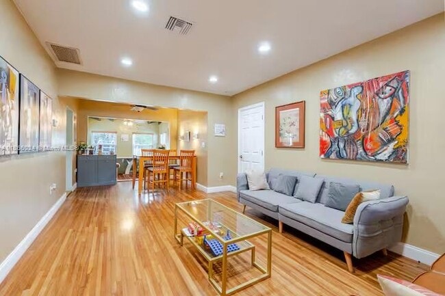 1509 N 17th Ave in Hollywood, FL - Building Photo - Building Photo