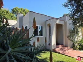 375 N Avenue 52 in Los Angeles, CA - Building Photo