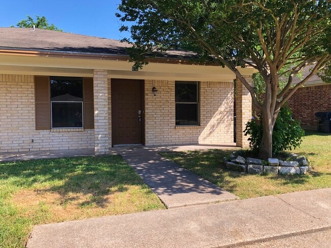 property at 612 San Benito Ct