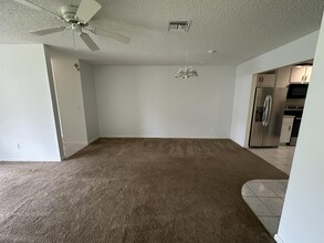 933 Savannas Point Dr in Fort Pierce, FL - Building Photo - Building Photo