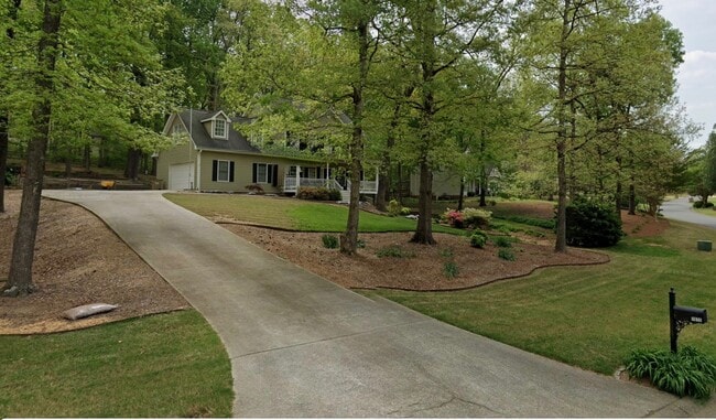 property at 7675 Paces Ln