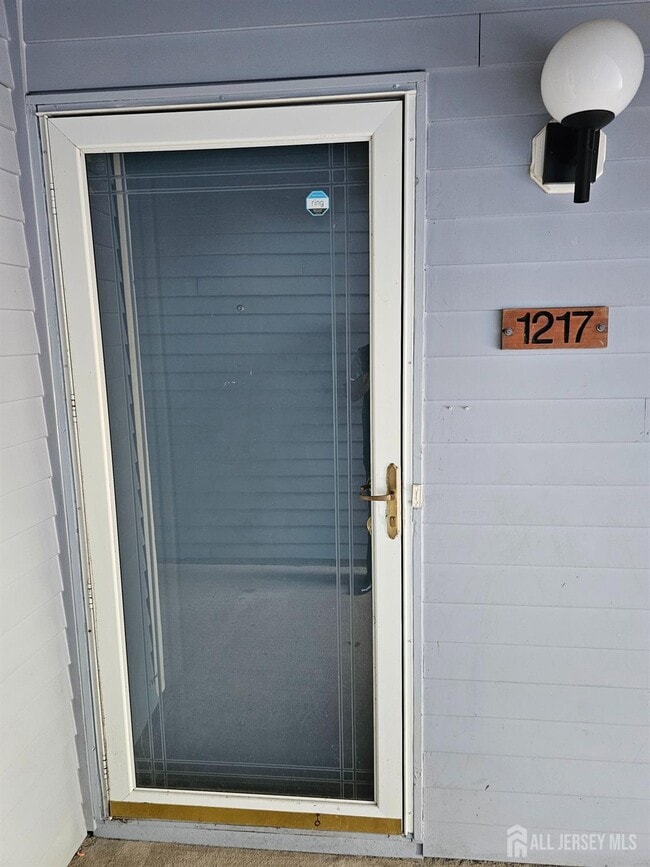 1217 Aspen Dr in Plainsboro, NJ - Building Photo - Building Photo