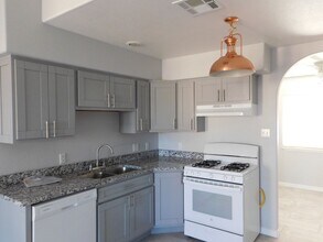 2915 La Mesilla Cir in Las Cruces, NM - Building Photo - Building Photo