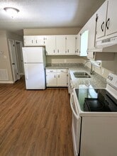2003 Glisson Dr in Tunnel Hill, GA - Building Photo - Building Photo
