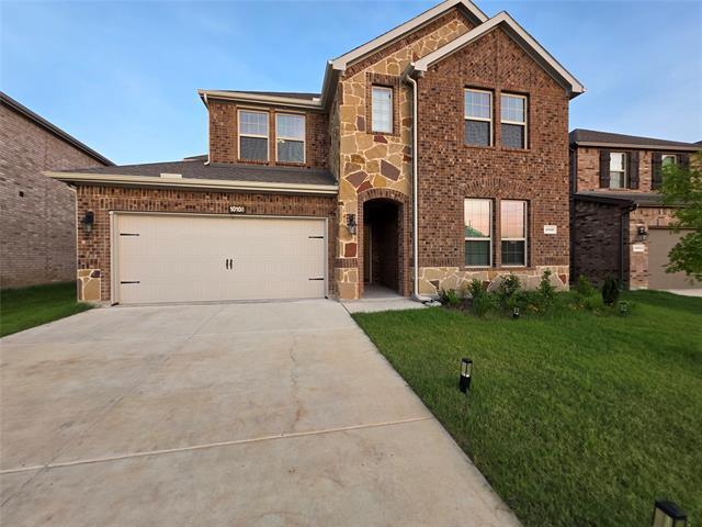 10108 Boxwood Wy in Krugerville, TX - Building Photo
