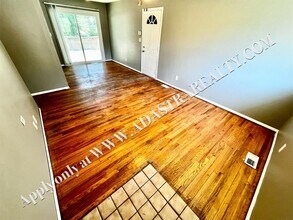 4808 Appleton Ave in Kansas City, MO - Building Photo - Building Photo