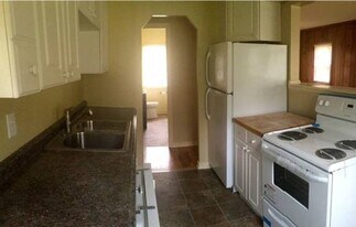 3522 Baker Rd in Hopkins, MN - Building Photo