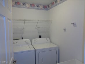 2830 SW 35th Ln in Cape Coral, FL - Building Photo - Building Photo