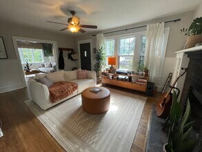 63 Magnolia Ave in Asheville, NC - Building Photo - Building Photo