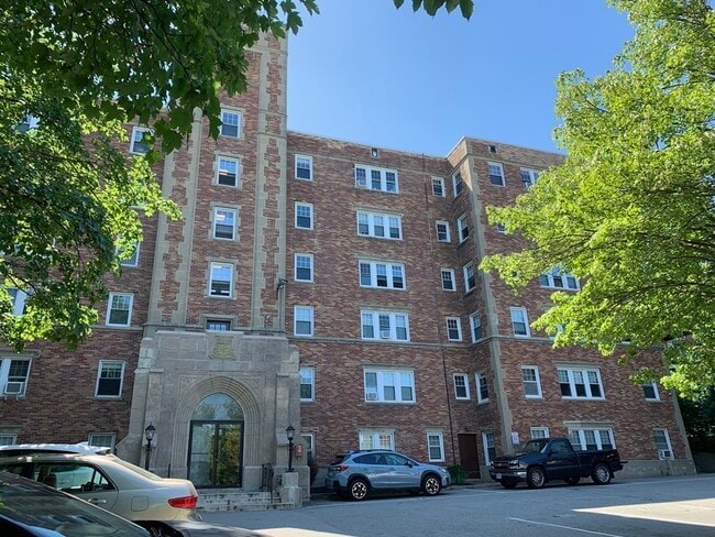 property at 195 Thomas E. Burgin Pkwy