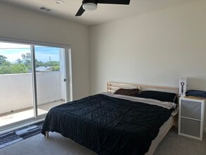 16425 Arrow Blvd in Fontana, CA - Building Photo - Building Photo