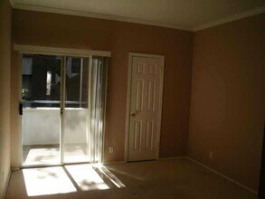 700 S 1st St in Austin, TX - Building Photo - Building Photo