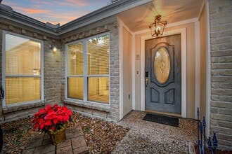 1814 Cherry Bend Dr in Houston, TX - Building Photo - Building Photo