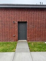 1004 W 8th St, Unit 1 in Mission, TX - Building Photo