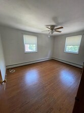 100 E Park Ave, Unit 1 in Ambler, PA - Building Photo - Building Photo