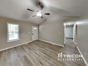 1219 Azalea Dr in Zebulon, NC - Building Photo - Building Photo