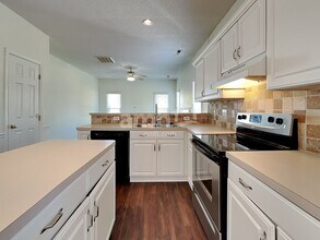 3300 Kemper Ct in High Point, NC - Foto de edificio - Building Photo