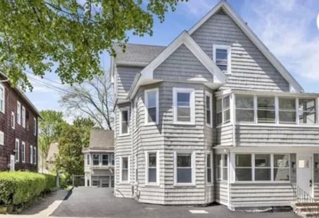 property at 19-21-21 Mt Vernon St