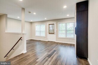 2648 Bowen Rd SE in Washington, DC - Building Photo - Building Photo