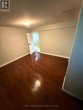 336 Conlins Rd in Toronto, ON - Building Photo - Building Photo