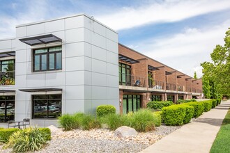 21 and View in Salt Lake City, UT - Foto de edificio - Building Photo