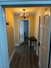 2610 Lyons Rd, Unit Lower Front in Geneva, NY - Foto de edificio - Building Photo