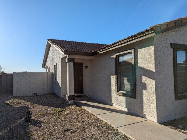 3214 S 104th Ln in Tolleson, AZ - Building Photo - Building Photo