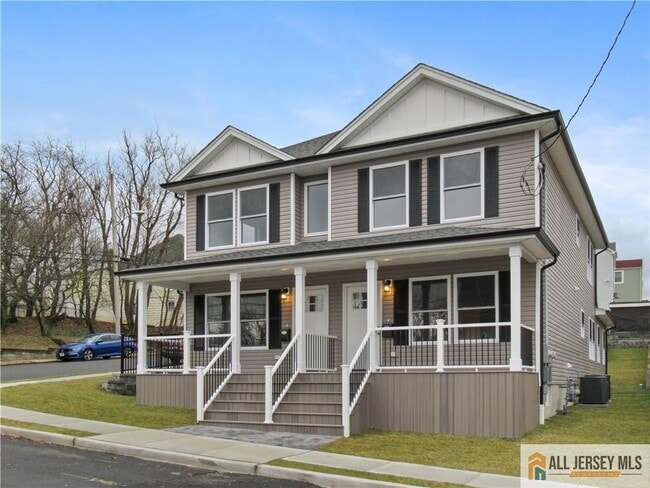 502 Alpine St in South Amboy, NJ - Building Photo - Building Photo