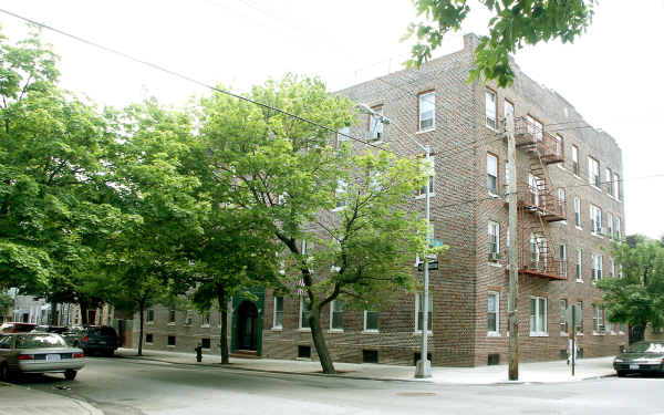 502-506 Fairview Ave in Ridgewood, NY - Building Photo