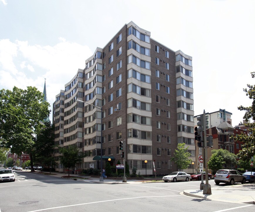 Horizon House in Washington, DC - Building Photo