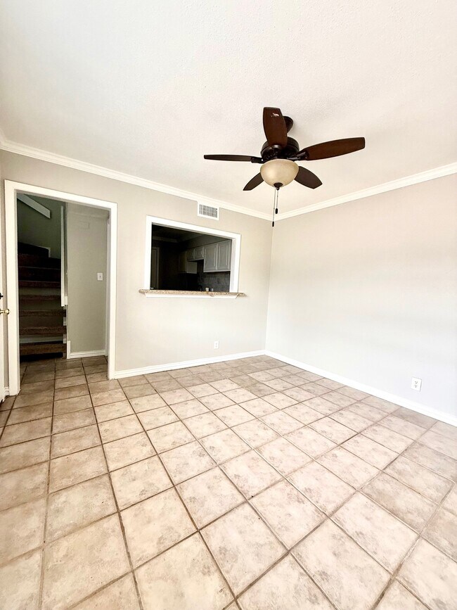 1518 Wirt Rd in Houston, TX - Building Photo - Building Photo