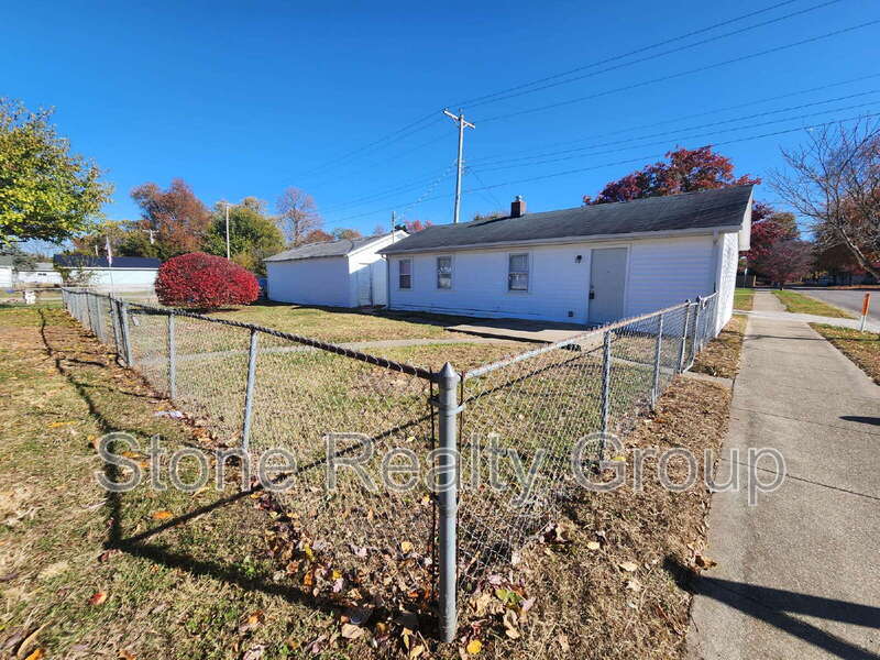 2001 N 25th St in Terre Haute, IN - Building Photo