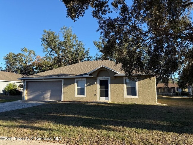 property at 2156 Deltona Blvd