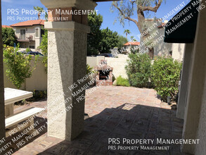 5019 E Siesta Dr in Phoenix, AZ - Building Photo - Building Photo