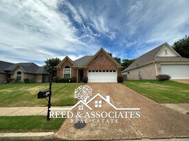 10220 Green Moss Dr N in Cordova, TN - Building Photo