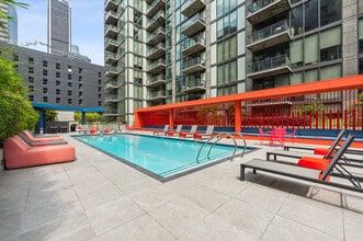 Josephine DTLA in Los Angeles, CA - Foto de edificio - Building Photo