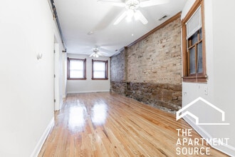 1208 W Wrightwood Ave, Unit GRD in Chicago, IL - Foto de edificio - Building Photo