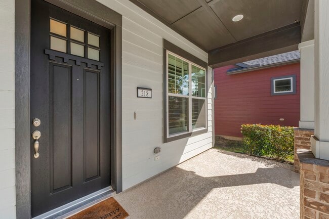 218 Thistle Dr in Montgomery, TX - Building Photo - Building Photo