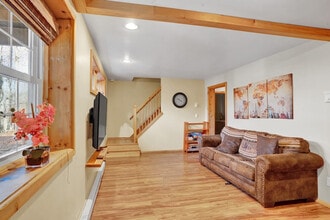 1046 Maple Dr in Pocono Lake, PA - Building Photo - Building Photo