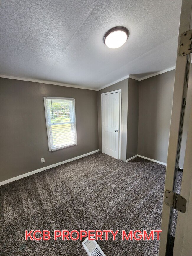 19 Cedar Island Dr-Unit -17 Cedar Island Drive in Logansport, IN - Building Photo - Building Photo