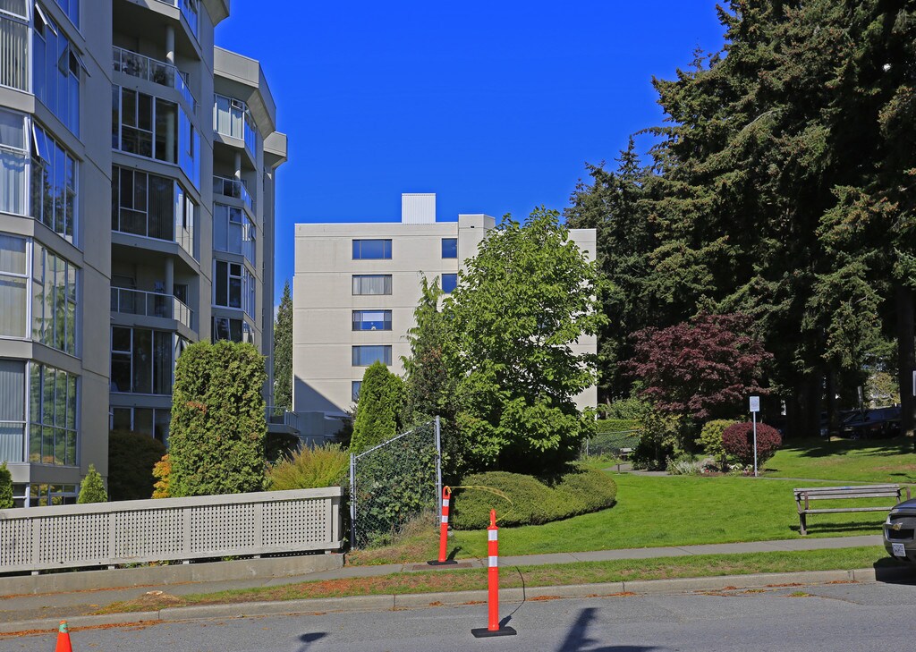 White Rock Square Ii Apartments White Rock, BC Apartments For Rent