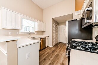 125 Gingerbread Pl in Fayetteville, GA - Foto de edificio - Building Photo