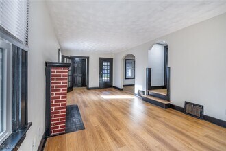 849 Glenn St in Akron, OH - Building Photo - Building Photo