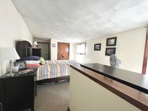 87 Main St, Unit #1 in Boston, MA - Foto de edificio - Building Photo
