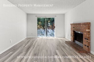 13330 E Burnside St-Unit -13328 in Portland, OR - Building Photo - Building Photo