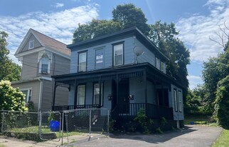 1710 E Fayette St, Unit 1 in Syracuse, NY - Building Photo